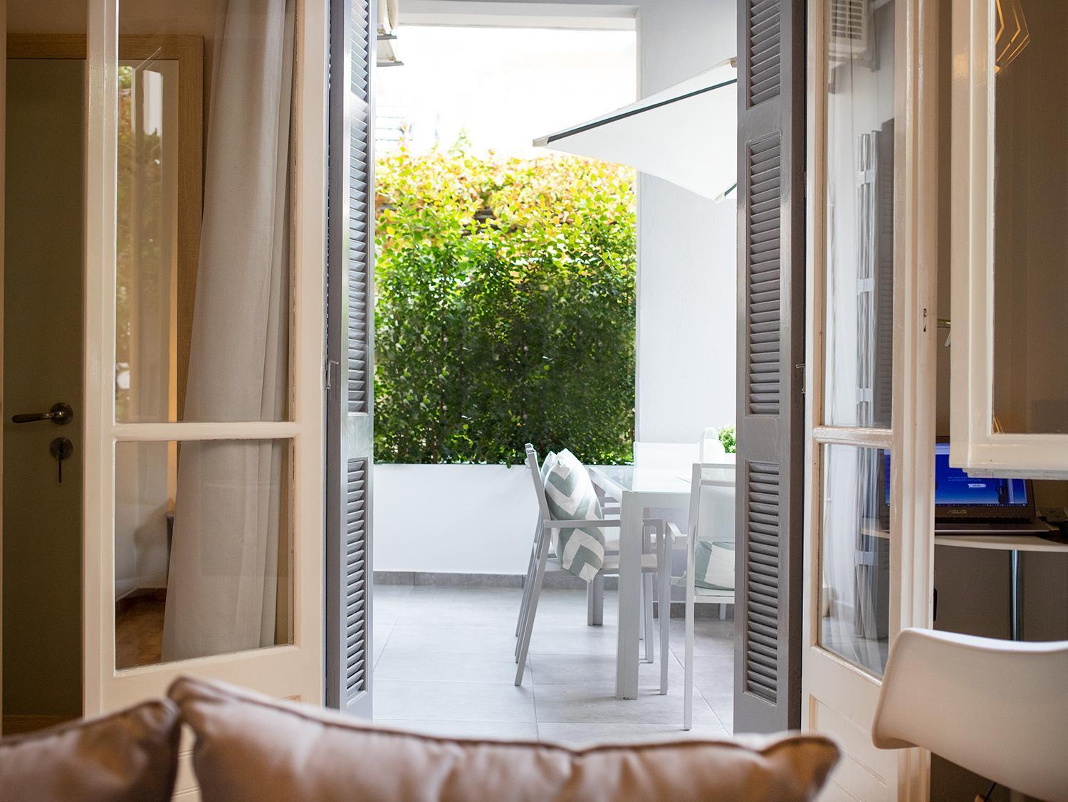 Kalamata A Home - Urban Garden Retreat Bagian luar foto